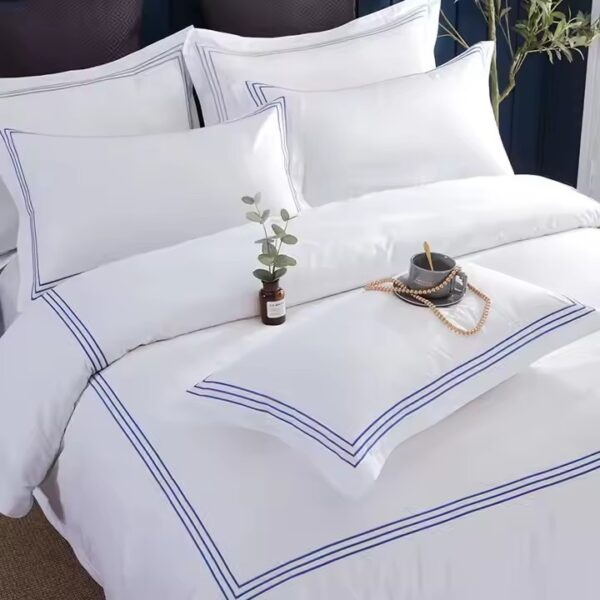 Personalized hotel bedding set with printed logo, 5-star comfort and elegant design