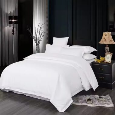 Personalized hotel bedding set with printed logo, 5-star comfort and elegant design