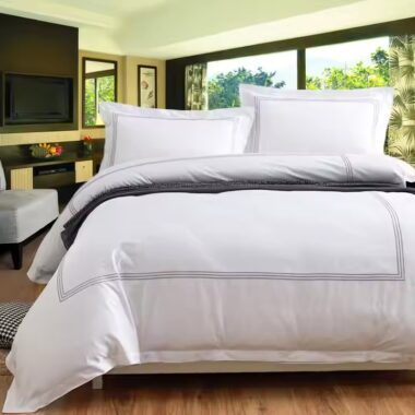 Personalized hotel bedding set with printed logo, 5-star comfort and elegant design