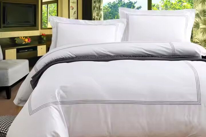 Custom Logo Printed 5-Star Luxury Hotel Bedding Set (4) Personalized hotel bedding set with printed logo, 5-star comfort and elegant design