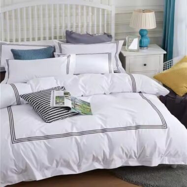 Personalized hotel bedding set with printed logo, 5-star comfort and elegant design