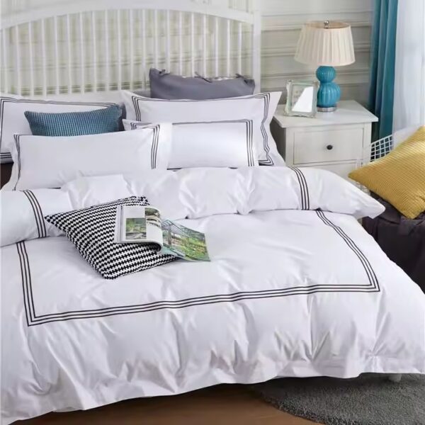 Personalized hotel bedding set with printed logo, 5-star comfort and elegant design