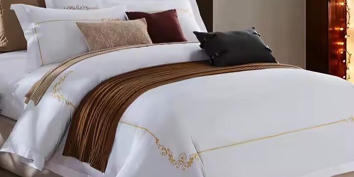 Luxury 100% cotton hotel bedding set for five-star accommodations