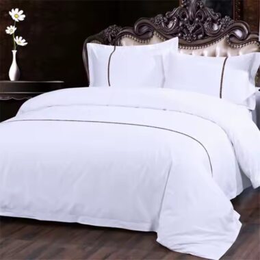 Luxury 100% cotton hotel bedding set for five-star accommodations
