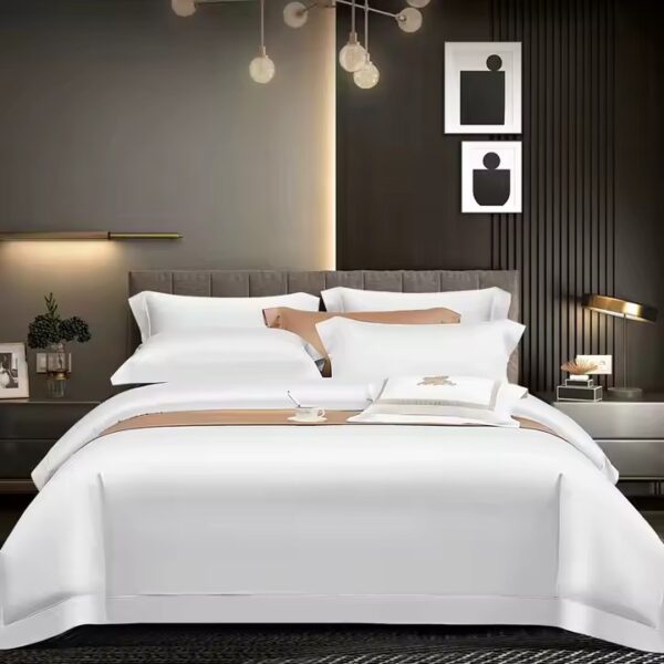 Luxury 100% cotton hotel bedding set for five-star accommodations
