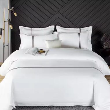 Luxury 100% cotton hotel bedding set for five-star accommodations