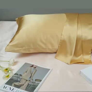 Silky Solid Color Pillow and Pillowcase for Luxury Hotel Bedding