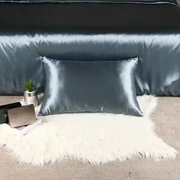 Silky Solid Color Pillow and Pillowcase for Luxury Hotel Bedding