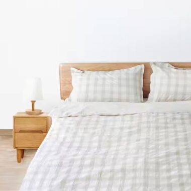 Premium breathable 100% linen hotel bedding set ideal for luxury hotels and resorts