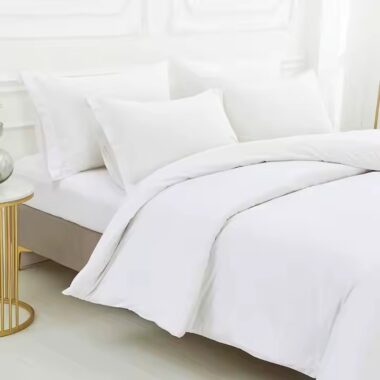 Custom 5-Star Hotel White Duvet and Duvet Cover Set on King Bed