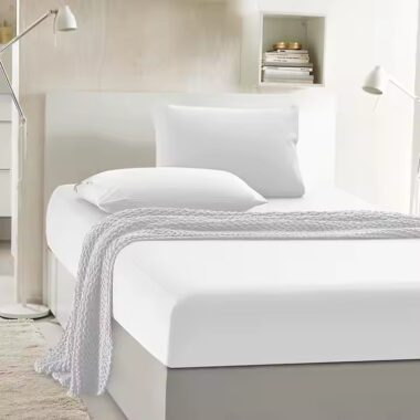 Soft white microfiber 4-piece hotel bedding set for comfort and durability