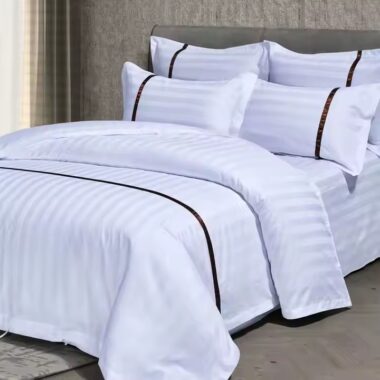 White Luxury 100% Cotton Hotel Duvet and Cover Set