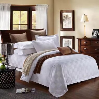 White Luxury 100% Cotton Hotel Duvet and Cover Set