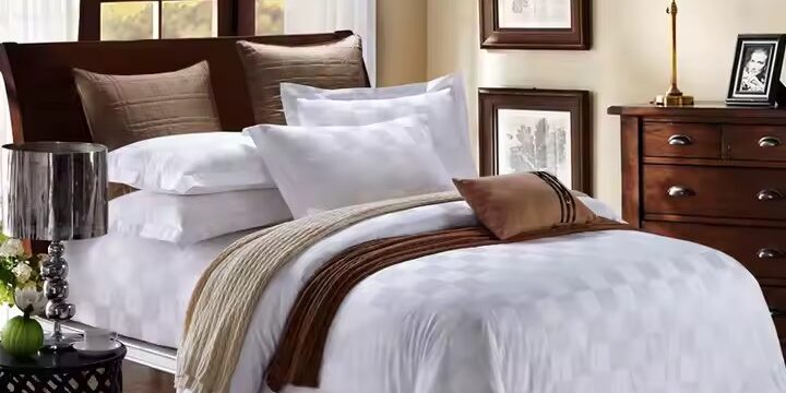 White Luxury 100% Cotton Hotel Duvet and Cover Set
