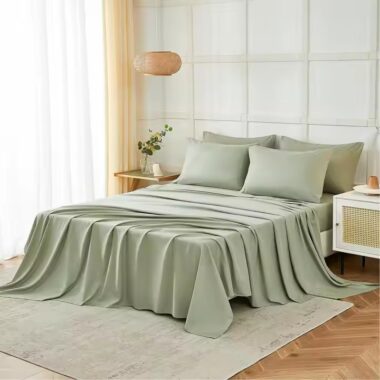 Soft and Smooth Luxury Hotel Bedding Set in White – Wholesale Bed Linen