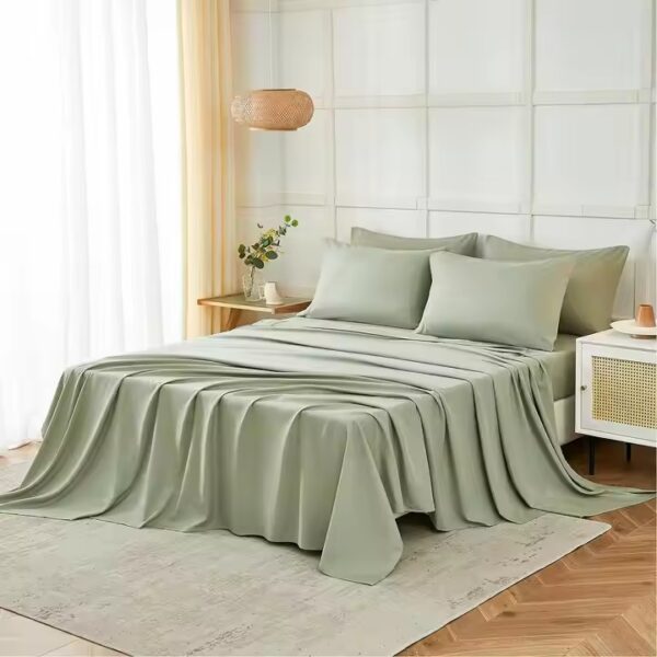 Soft and Smooth Luxury Hotel Bedding Set in White – Wholesale Bed Linen