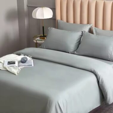 Soft and Smooth Luxury Hotel Bedding Set in White – Wholesale Bed Linen