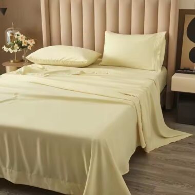 Soft and Smooth Luxury Hotel Bedding Set in White – Wholesale Bed Linen