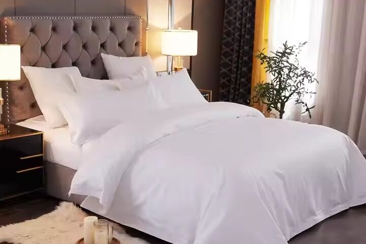 Soft & Elegant Hotel Duvet and Duvet Cover Set (2) Best-Selling White Hotel Duvet and Cover Set