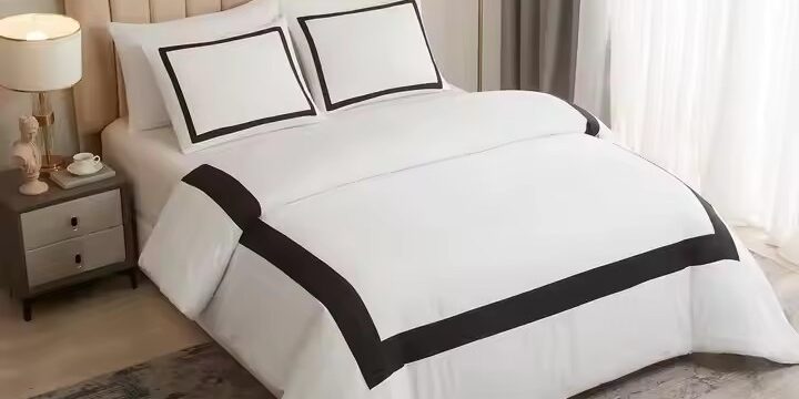 Ultra Soft Silky Luxury Hotel Bedding Set – Premium Bed Linen (7) High-quality silky soft luxury hotel bedding set in a 5-star guest room