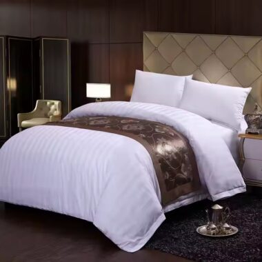 Premium white cotton hotel bedding set for five-star hotels, available in wholesale bulk