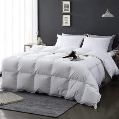 Custom color and size fluffy luxury hotel duvet for bedding