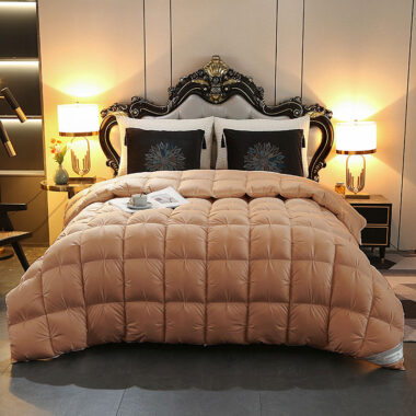 Extra thick white goose hotel duvet with premium warmth