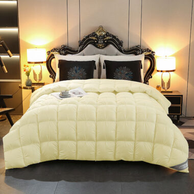 Extra thick white goose hotel duvet with premium warmth