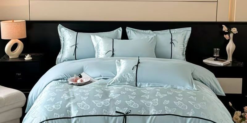 Luxury jacquard hotel bedding set with refined woven texture