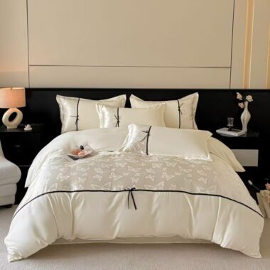 Luxury jacquard hotel bedding set with refined woven texture