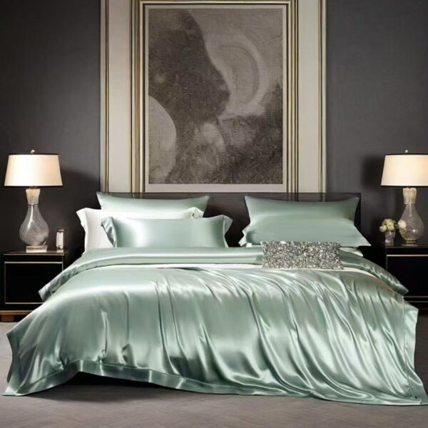Luxury mulberry silk hotel bedding set with smooth elegant sheen