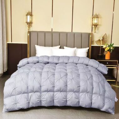 Thick luxury warm hotel duvet for premium bedding comfort