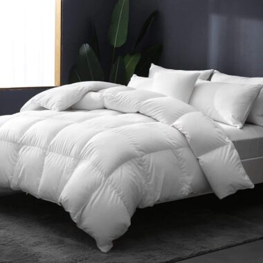 Luxury warm hotel duvet with soft premium insulation