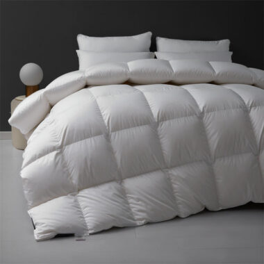 Ultra warm fluffy luxury white hotel duvet with high loft