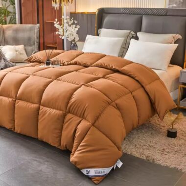 Fluffy warm winter hotel duvet with soft insulating loft